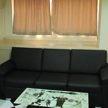 Apartamentos En El Poblado 메딜린 외부 사진