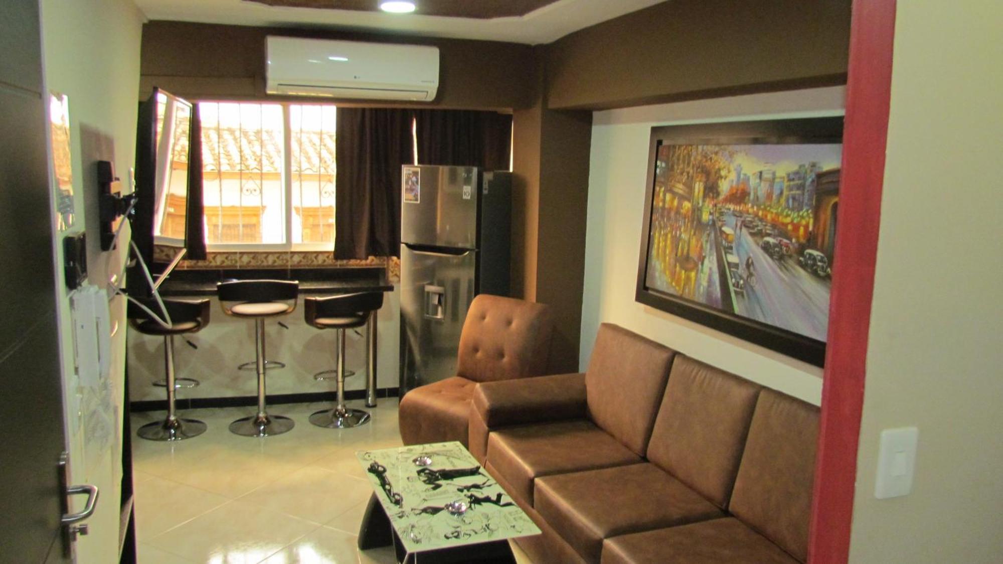 Apartamentos En El Poblado 메딜린 객실 사진