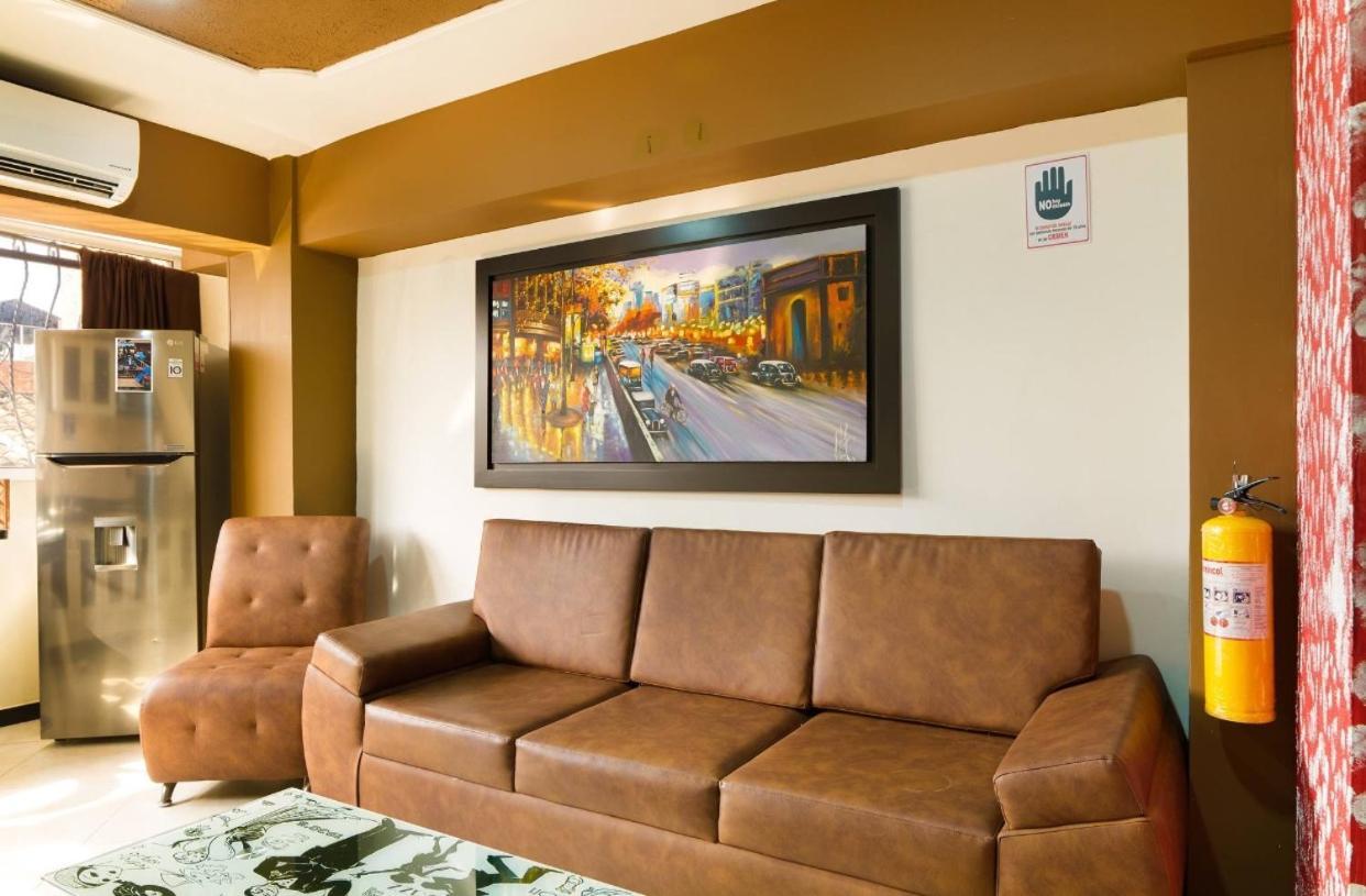 Apartamentos En El Poblado 메딜린 외부 사진