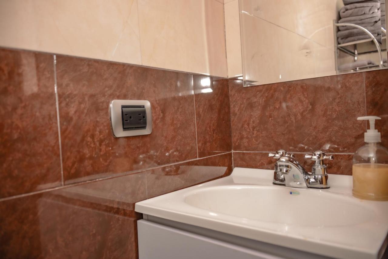 Apartamentos En El Poblado 메딜린 외부 사진